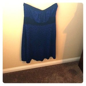 Must be sold by 8/10/18! Blue & black print dress.